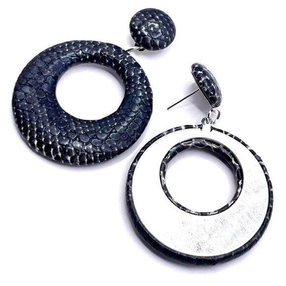 Black and White Faux Snakeskin Print Round Dangling Drop Post Back Earrings - Picture 5 of 6